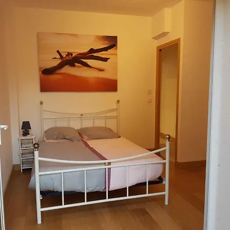 Les Orangers Apartment